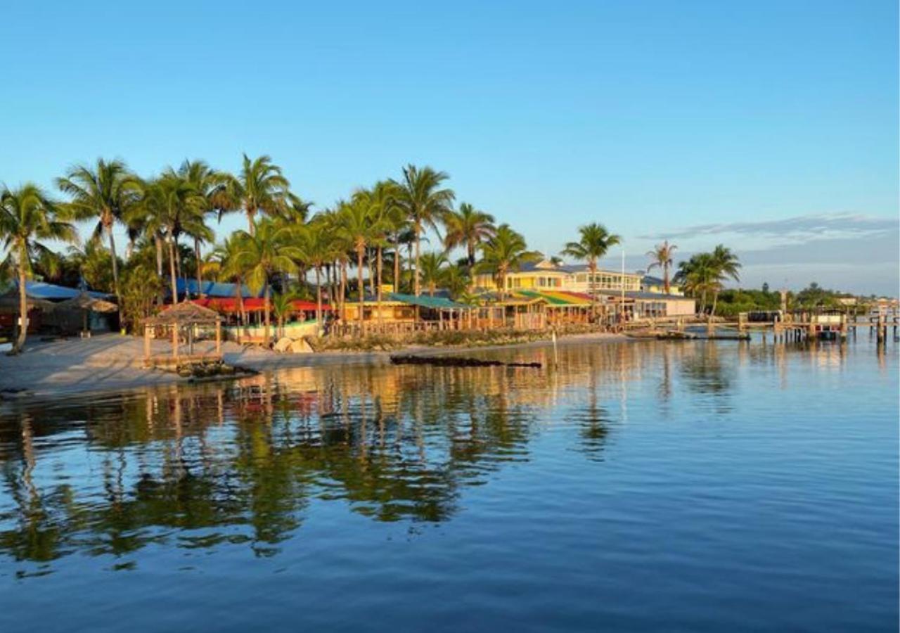 Capt Hirams Resort Себастьян Экстерьер фото