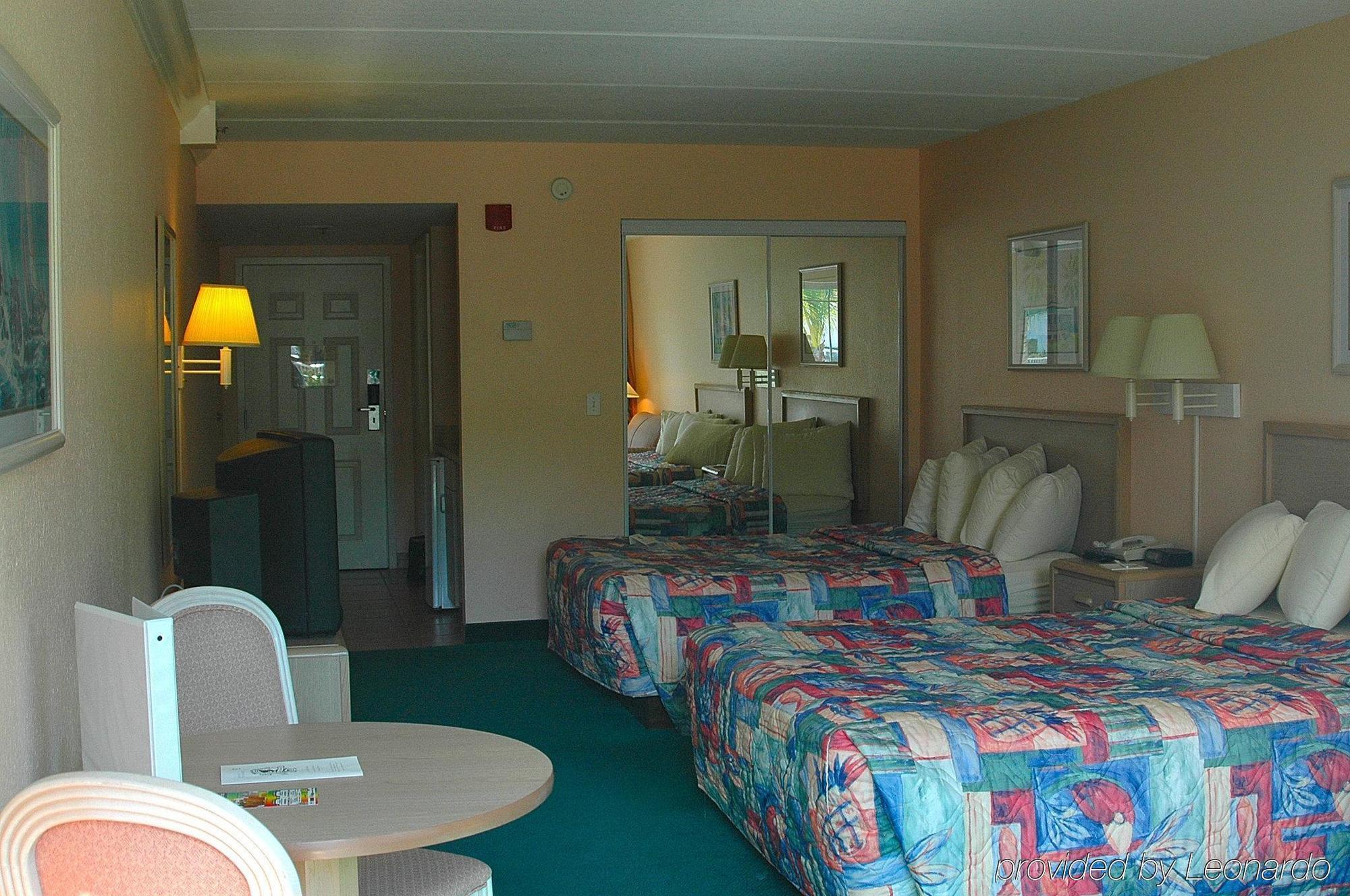 Capt Hirams Resort Себастьян Номер фото